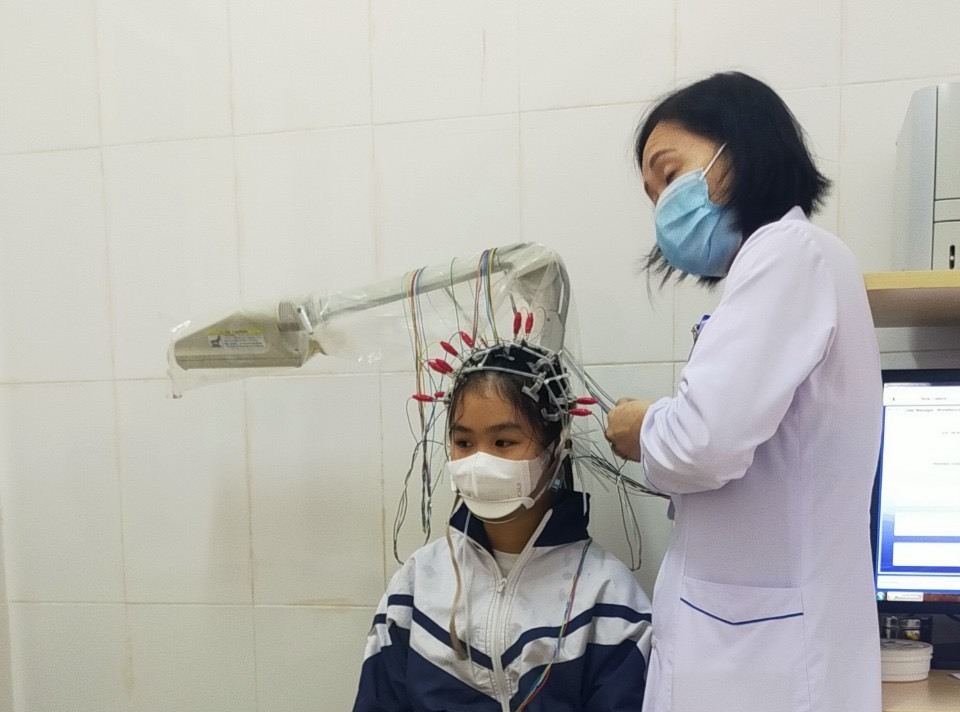 vu nu sinh lop 7 bi bat quy goi danh den chay mau mui hieu truong noi gi dspl 2 vu nu sinh lop 7 bi bat quy goi danh den chay mau mui hieu truong noi gi dspl 2