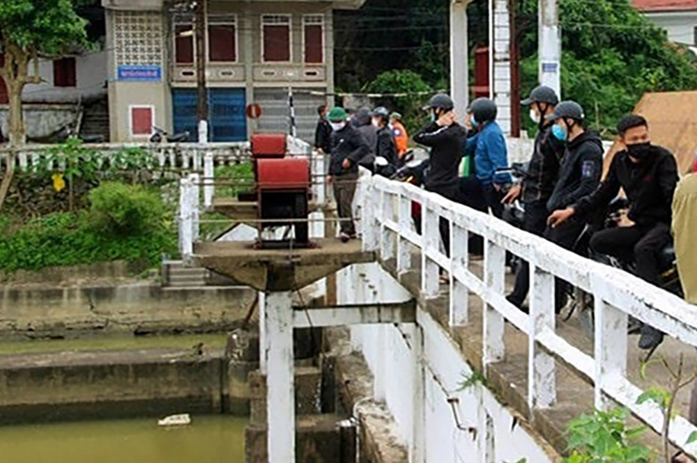 vu be trai 8 tuoi mat tich khi di tim bong tim thay thi the cach hien truong 3km dspl 1 vu be trai 8 tuoi mat tich khi di tim bong tim thay thi the cach hien truong 3km dspl 1
