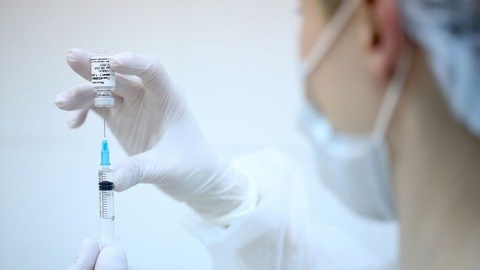 vu 18 tre o quoc oai bi tiem nham vaccine covid 19 bo y te chi dao khan dspl 1 vu 18 tre o quoc oai bi tiem nham vaccine covid 19 bo y te chi dao khan dspl 1