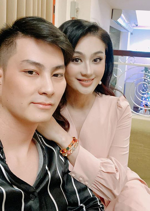 ong xa dang dan thong bao hon nhan tan vo lam khanh chi lien co dong thai nay dspl 9 ong xa dang dan thong bao hon nhan tan vo lam khanh chi lien co dong thai nay dspl 9