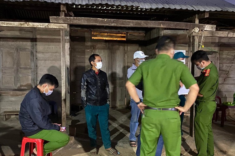 vu 2 be gai chet duoi ao ba noi di khoi nha nhieu ngay phat hien soi day thung la dspl 1