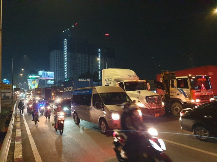 nguoi dan ong tu vong thuong tam sau va cham voi xe tai hien truong co gi dspl 2 nguoi dan ong tu vong thuong tam sau va cham voi xe tai hien truong co gi dspl 2