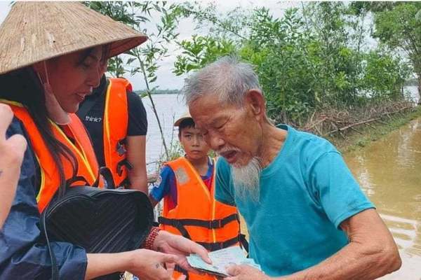 bo cong an noi gi ve hoat dong tu thien cua ca si thuy tien va cac nghe si dspl 1