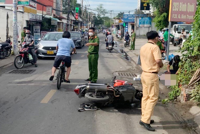 cu ong 71 tuoi tu vong khi lao xe len le duong o tp hcm cong an trich xuat camera dspl 1 cu ong 71 tuoi tu vong khi lao xe len le duong o tp hcm cong an trich xuat camera dspl 1