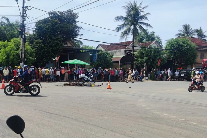 tin tuc tai nan giao thong moi ngay 2 8 xe tai phong nhanh qua nga 5 hai phu nu tu vong thuong tam dspl 1 tin tuc tai nan giao thong moi ngay 2 8 xe tai phong nhanh qua nga 5 hai phu nu tu vong thuong tam dspl 1
