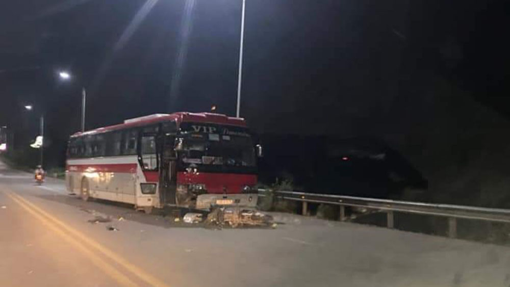 tin tuc tai nan giao thong moi ngay 5 8 xe tai cuon xe may vao gam 1 nguoi tu vong dspl 1 tin tuc tai nan giao thong moi ngay 5 8 xe tai cuon xe may vao gam 1 nguoi tu vong dspl 1
