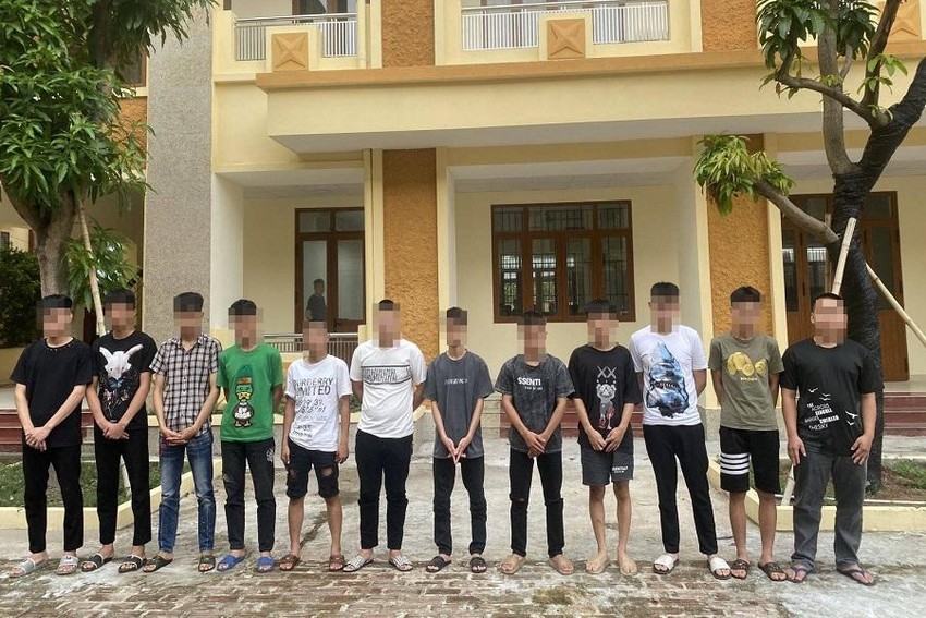 vu 2 thanh nien tu vong khi lai xe may di tim doi thu hon chien hien truong co gi dspl 1 vu 2 thanh nien tu vong khi lai xe may di tim doi thu hon chien hien truong co gi dspl 1