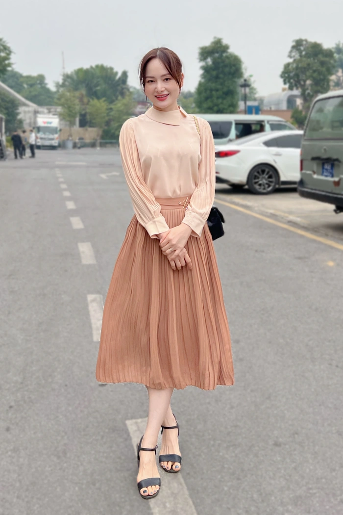 hoc van cua 3 chi em thuong ngay nang ve lan phuong khien dan tinh tram tro dspl 6 hoc van cua 3 chi em thuong ngay nang ve lan phuong khien dan tinh tram tro dspl 6