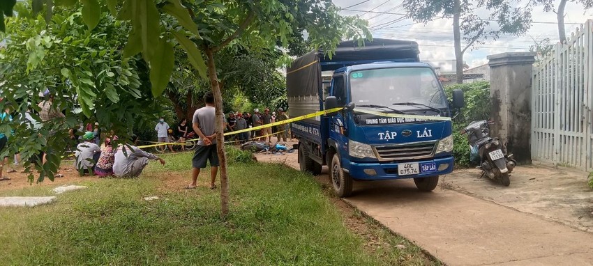 tin tuc tai nan giao thong moi ngay 14 9 2022 va cham xe tai 3 nguoi di xe may tu vong dspl 1 tin tuc tai nan giao thong moi ngay 14 9 2022 va cham xe tai 3 nguoi di xe may tu vong dspl 1