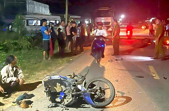 tin tuc tai nan giao thong moi ngay 16 9 2022 oto do hoc vien cam lai tong xe may dien mot nguoi chet dspl 1 tin tuc tai nan giao thong moi ngay 16 9 2022 oto do hoc vien cam lai tong xe may dien mot nguoi chet dspl 1