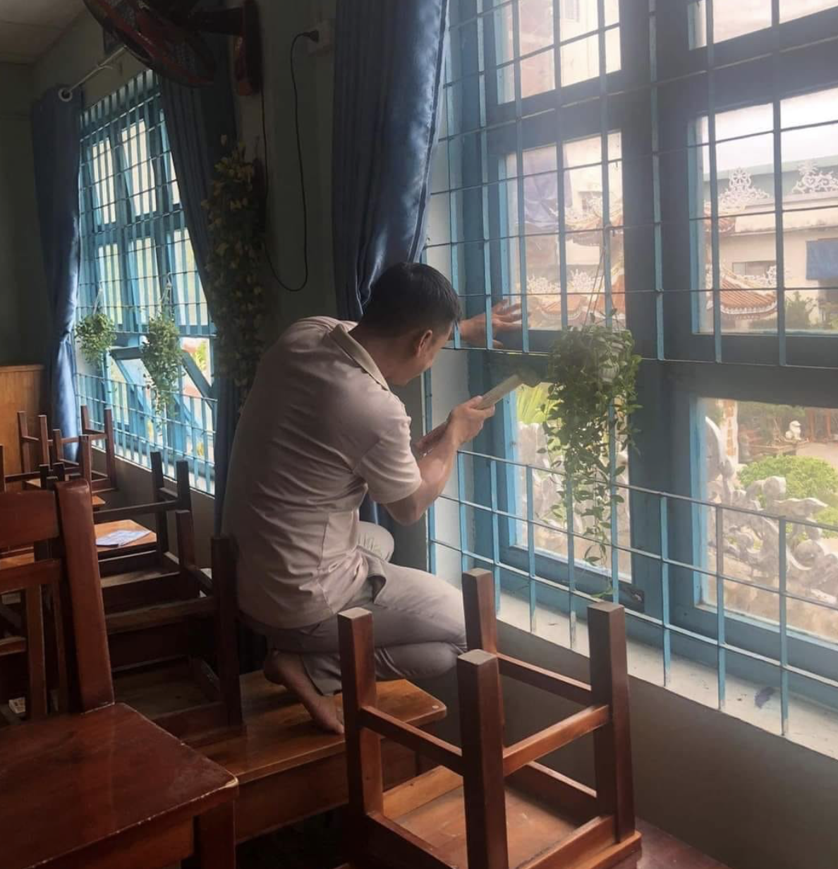 chum anh nguoi dan mien trung tat bat phong chong bao noru dspl 7
