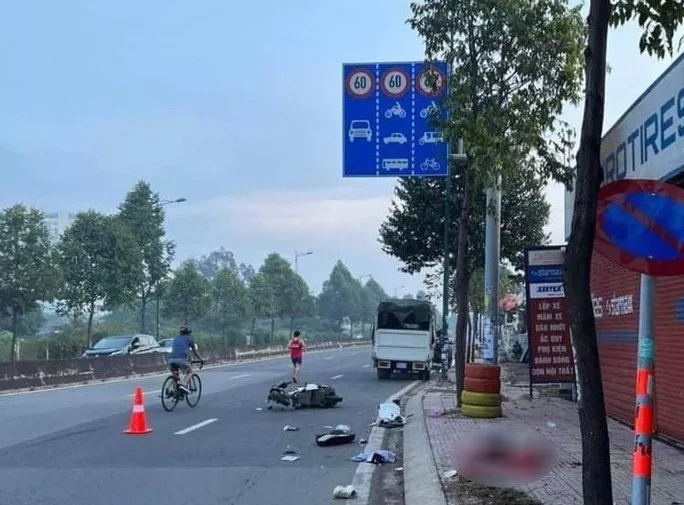 tin tuc tai nan giao thong moi ngay 14 11 tong vao cot bien bao le duong co gai tre tu vong tai cho dspl 1 tin tuc tai nan giao thong moi ngay 14 11 tong vao cot bien bao le duong co gai tre tu vong tai cho dspl 1