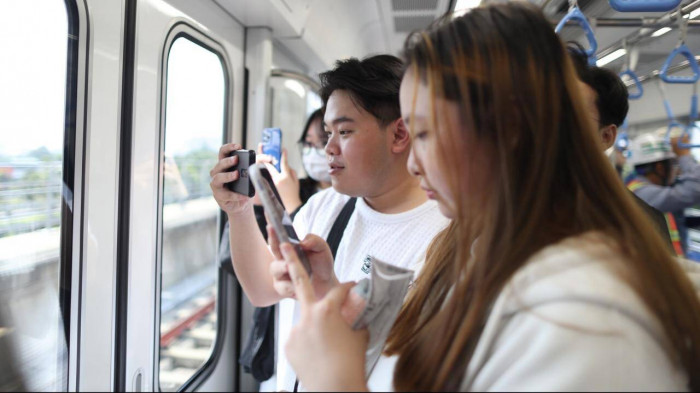 chay thu tau metro so 1 ben thanh suoi tien nguoi dan hao hung tham gia dspl 10 chay thu tau metro so 1 ben thanh suoi tien nguoi dan hao hung tham gia dspl 10