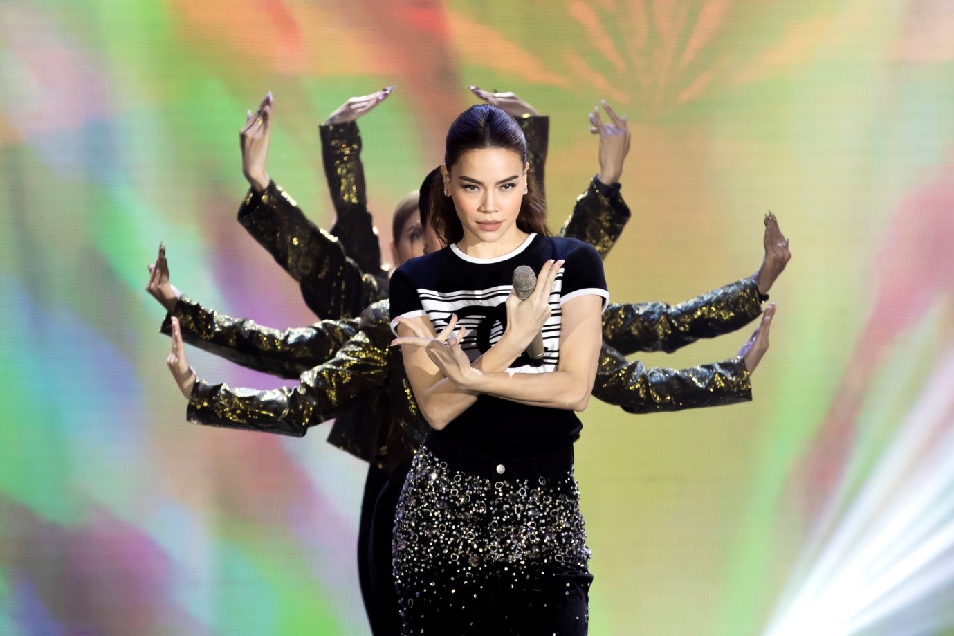 doanh nhan dinh vinh cuong luc dau to chuc thanh cong vietnam beauty business awards 2022 dspl 3 doanh nhan dinh vinh cuong luc dau to chuc thanh cong vietnam beauty business awards 2022 dspl 3