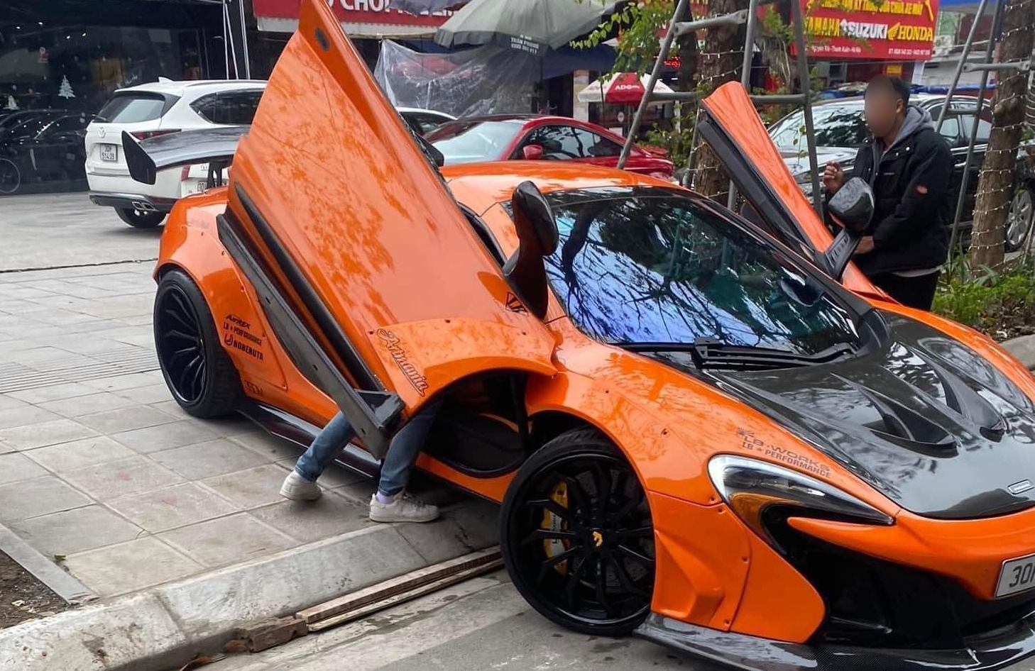 sieu xe mclaren 650s sap gam tren via he ha noi quan ly xe noi gi dspl 1 sieu xe mclaren 650s sap gam tren via he ha noi quan ly xe noi gi dspl 1