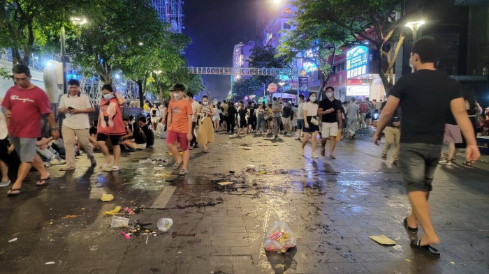 duong pho o tp hcm ket cung sau man phao hoa don nam moi 2023 dspl 12