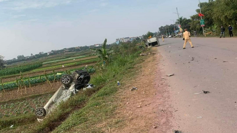 tin tuc tai nan giao thong moi ngay 8 1 2 cu ong di nhan luong huu tro ve thi bi xe khach tong thuong vong dspl 2