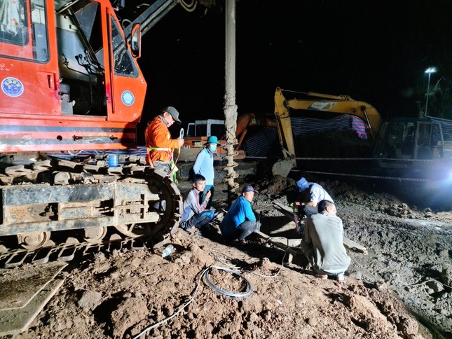 vu be trai roi xuong tru be tong sau 35m o dong thap vi sao chua dua duoc thi the len mat dat dspl 1 vu be trai roi xuong tru be tong sau 35m o dong thap vi sao chua dua duoc thi the len mat dat dspl 1