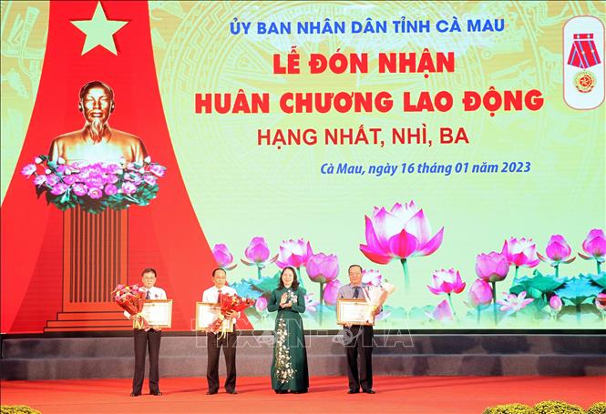 pho chu tich nuoc du hop mat ky niem 93 nam ngay thanh lap dang tai ca mau dspl 21 pho chu tich nuoc du hop mat ky niem 93 nam ngay thanh lap dang tai ca mau dspl 21