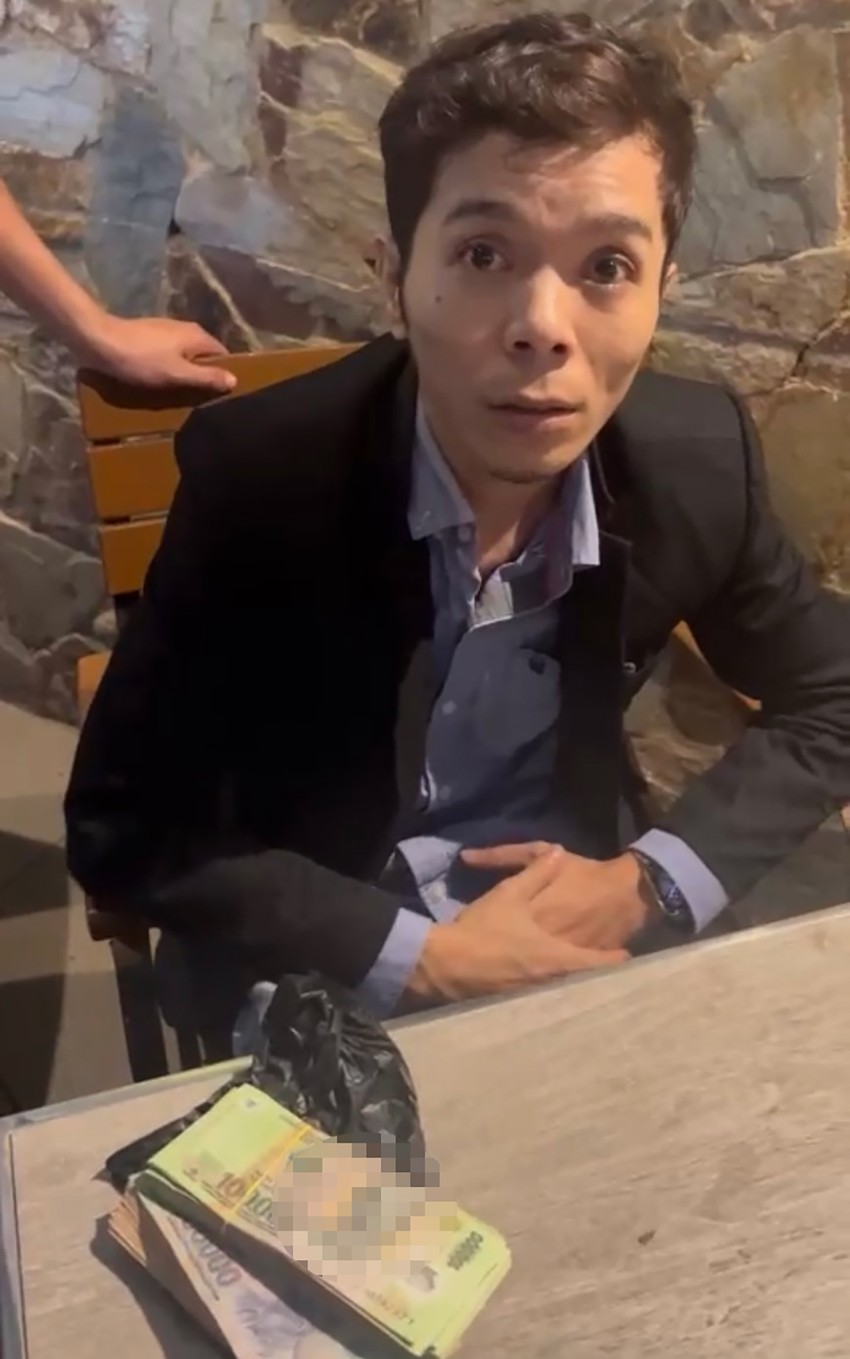 nu viet kieu bi dung clip nong cuong doat hon 1 4 ty dong danh tinh nghi pham dspl 1 nu viet kieu bi dung clip nong cuong doat hon 1 4 ty dong danh tinh nghi pham dspl 1