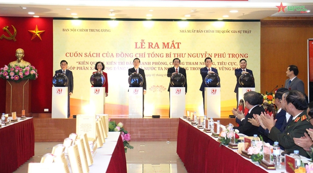 ra mat cam nang ve dau tranh phong chong tham nhung tieu cuc dspl 3