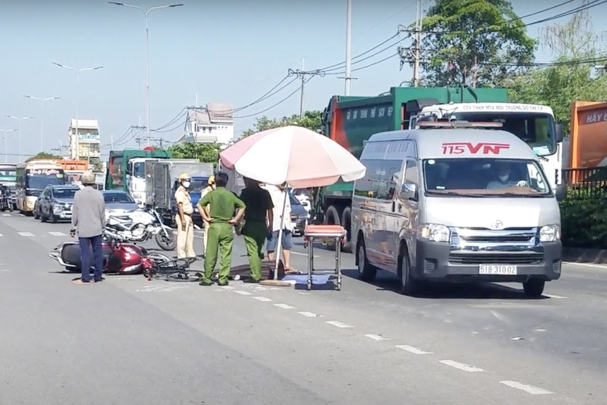 tin tuc tai nan giao thong moi ngay 10 2 nam sinh lop 9 bi xe tai can tu vong o tp hcm dspl 1 tin tuc tai nan giao thong moi ngay 10 2 nam sinh lop 9 bi xe tai can tu vong o tp hcm dspl 1