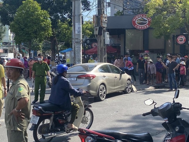 tin tuc tai nan giao thong moi ngay 13 2 dien bien moi vu xe khach hong son va cham voi xe may 2 nguoi tu vong dspl 2