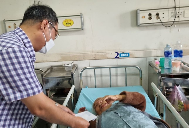 vu tai nan 3 nguoi chet o quang nam nhan chung ke khoanh khac o to khach lao vao xe tai dspl 4