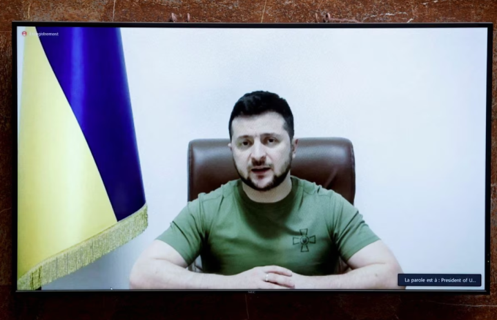 tong thong ukraine bat ngo sa thai chi huy quan doi cap cao o mat tran donbass dspl 1 tong thong ukraine bat ngo sa thai chi huy quan doi cap cao o mat tran donbass dspl 1