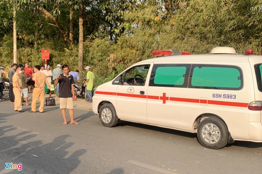 tin tuc tai nan giao thong moi nhat ngay 6 3 nguoi dan ong o tp hcm thiet mang khi lao xe len via he dspl 1 tin tuc tai nan giao thong moi nhat ngay 6 3 nguoi dan ong o tp hcm thiet mang khi lao xe len via he dspl 1