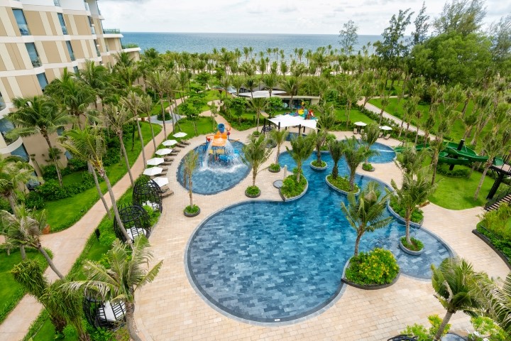 ihg hotels resorts bat mi 5 diem tron nong mua he dspl 4 ihg hotels resorts bat mi 5 diem tron nong mua he dspl 4