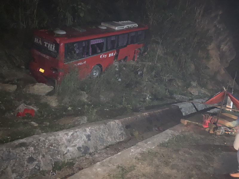 tin tuc tai nan giao thong moi nhat ngay 20 3 tai xe xe porsche tong nhieu xe may roi lat ngua tren duong dan cao toc dspl 2 tin tuc tai nan giao thong moi nhat ngay 20 3 tai xe xe porsche tong nhieu xe may roi lat ngua tren duong dan cao toc dspl 2