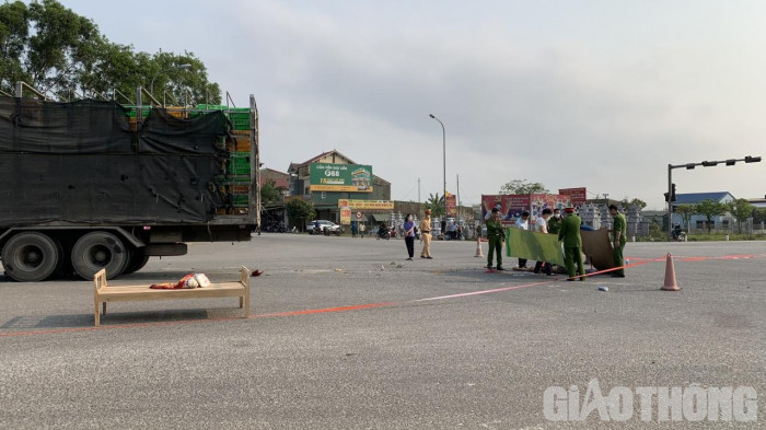 tin tuc tai nan giao thong moi nhat ngay 21 3 2 nguoi di xe may tu vong sau khi va cham voi o to dspl 2 tin tuc tai nan giao thong moi nhat ngay 21 3 2 nguoi di xe may tu vong sau khi va cham voi o to dspl 2