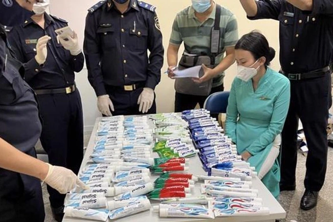 vu 4 nu tiep vien mang hon 11kg ma tuy goc nhin cua nguyen dieu tra vien cao cap dspl 3 vu 4 nu tiep vien mang hon 11kg ma tuy goc nhin cua nguyen dieu tra vien cao cap dspl 3