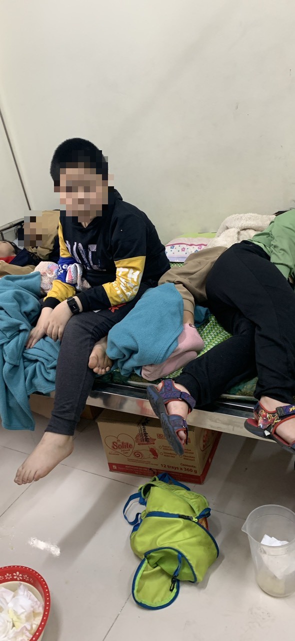 vu hon 50 hoc sinh nghi bi ngo doc o ha noi cong an vao cuoc dspl 1 vu hon 50 hoc sinh nghi bi ngo doc o ha noi cong an vao cuoc dspl 1