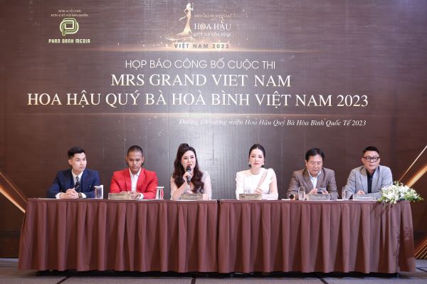 chinh thuc khoi dong cuoc thi hoa hau quy ba hoa binh viet nam 2023 dspl 1 chinh thuc khoi dong cuoc thi hoa hau quy ba hoa binh viet nam 2023 dspl 1