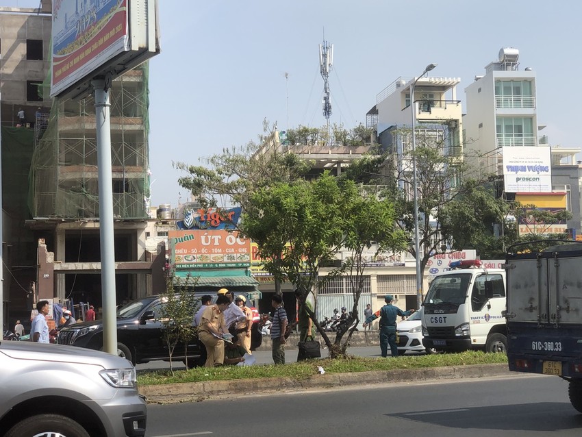 tin tuc tai nan giao thong moi nhat ngay 6 4 tim nhan chung vu tai nan khien 1 shipper tu vong dspl 1 tin tuc tai nan giao thong moi nhat ngay 6 4 tim nhan chung vu tai nan khien 1 shipper tu vong dspl 1