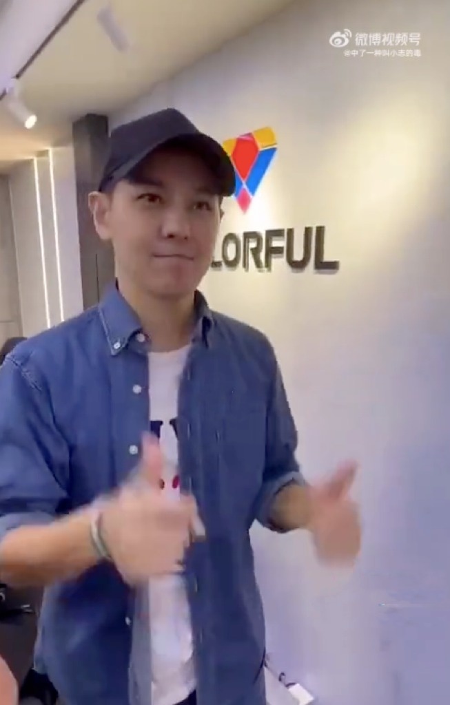 tin tuc sao hoa ngu moi nhat ngay 10 5 2023 dich le nhiet ba khien dan tinh xon xao vi bo anh 10 nam truoc dspl 1 tin tuc sao hoa ngu moi nhat ngay 10 5 2023 dich le nhiet ba khien dan tinh xon xao vi bo anh 10 nam truoc dspl 1