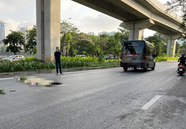 tin tuc tai nan giao thong moi nhat ngay 31 5 2023 xe limousine va cham voi nguoi di duong mot phu nu tu vong dspl 1