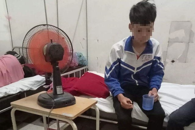 vu nam sinh lo ky thi vao lop 10 vi bi danh hoi dong dien bien moi nhat dspl 1