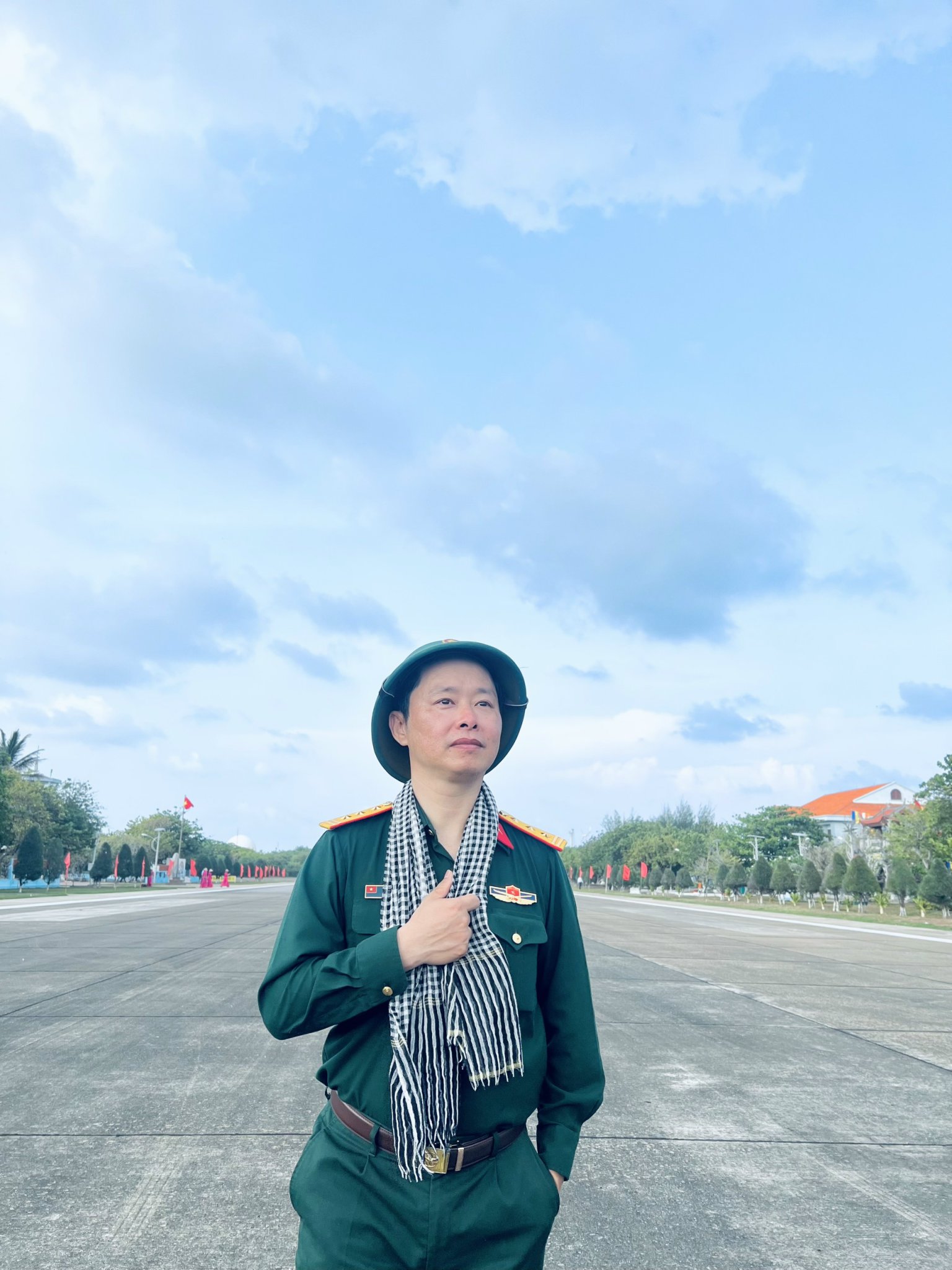 nhac si an hieu ca khuc nghe bao toi yeu duoc viet boi su chan thanh va nguong mo dspl 2 nhac si an hieu ca khuc nghe bao toi yeu duoc viet boi su chan thanh va nguong mo dspl 2