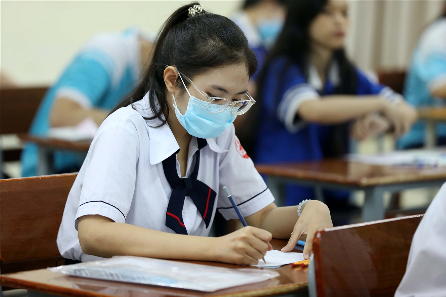 dap an goi y de thi mon tieng anh ma de 422 tot nghiep thpt 2023 moi nhat chinh xac nhat dap an goi y de thi mon tieng anh ma de 422 tot nghiep thpt 2023 moi nhat chinh xac nhat