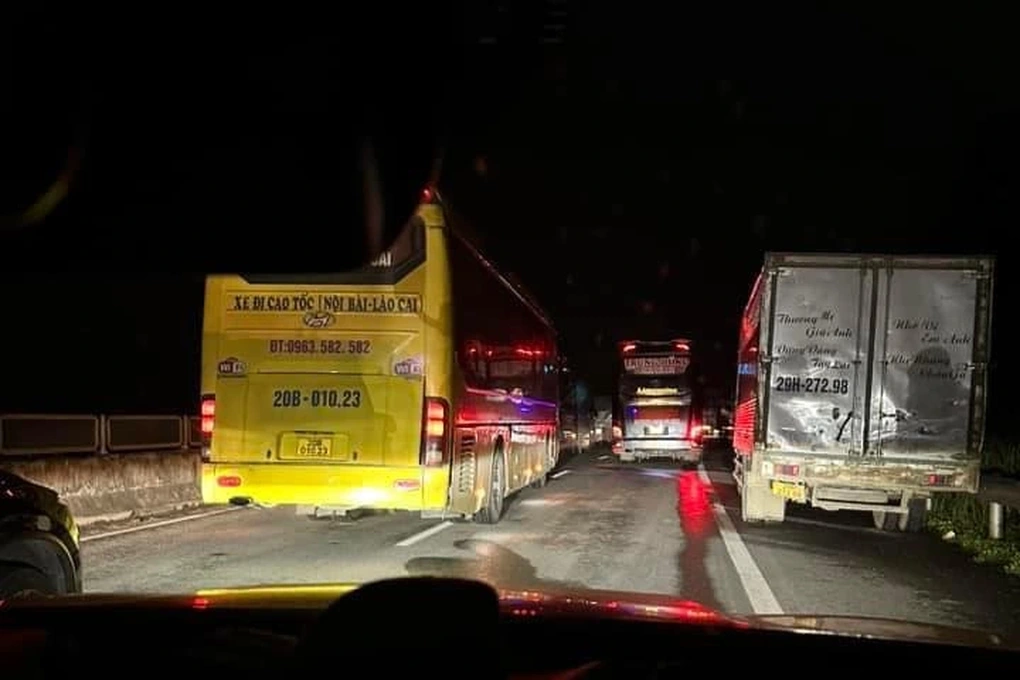 tai nan lien hoan cao toc noi bai lao cai un tac trong dem mua dpsl 1 tai nan lien hoan cao toc noi bai lao cai un tac trong dem mua dpsl 1
