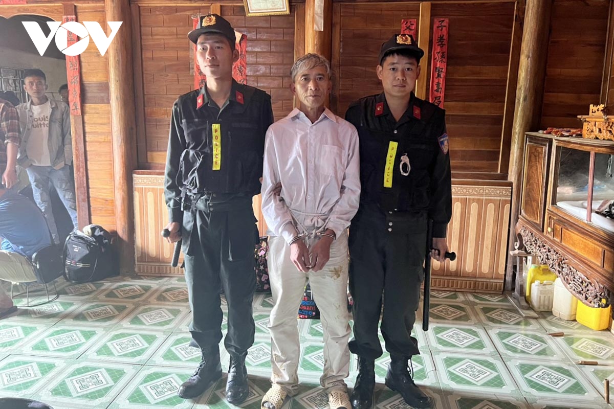 bat giu nghi pham sat hai nguoi phu nu o lai chau dspl 2
