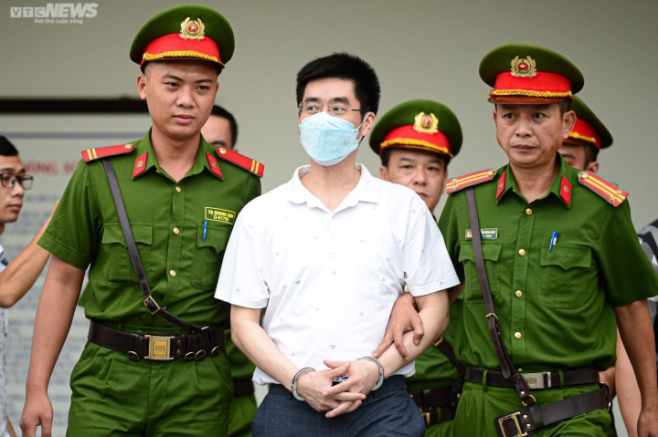 tin tuc phap luat moi nhat ngay 30 7 2023 vi sao van hung bi tuyen an chung than cao hon muc vks de nghi dspl 1