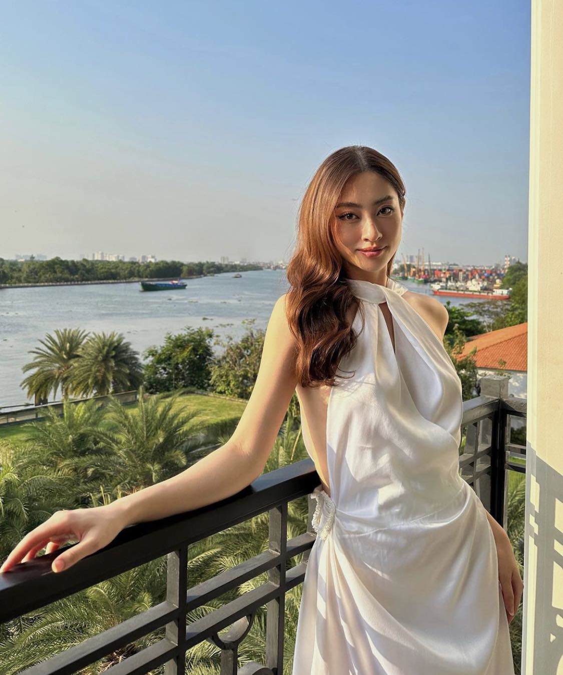 luong thuy linh mac ho man suon quyen ru duoi nang mua he dspl 2 luong thuy linh mac ho man suon quyen ru duoi nang mua he dspl 2