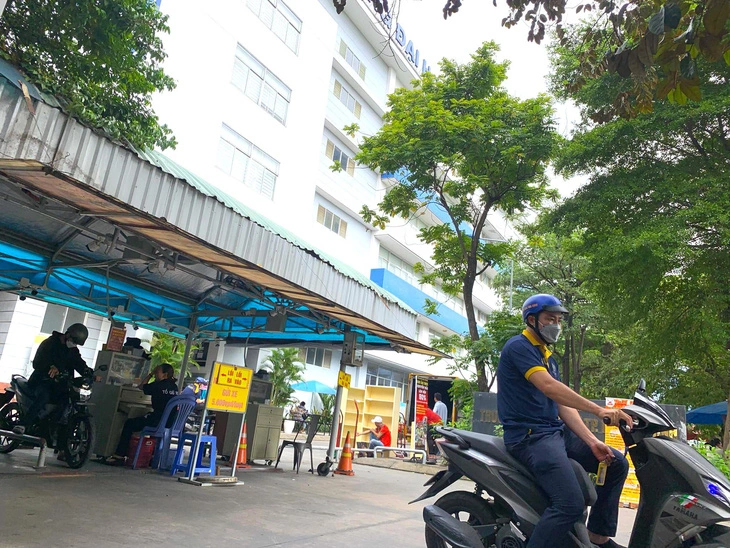 truong dh mo tp hcm bat ngo chuyen cho hoc cach 20 km hieu truong giai thich gi dspl 3 truong dh mo tp hcm bat ngo chuyen cho hoc cach 20 km hieu truong giai thich gi dspl 3