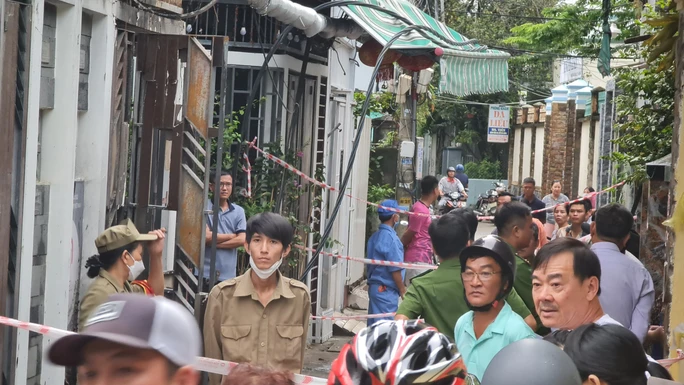 hien truong vu chay nha 3 tang o da nang 2 chau be tu vong dspl 6 hien truong vu chay nha 3 tang o da nang 2 chau be tu vong dspl 6