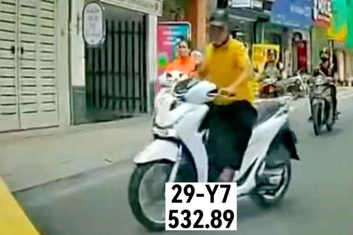 lay loi khai doi tuong lan lan dap nga nguoi di xe dap tren pho ha noi dspl 1 lay loi khai doi tuong lan lan dap nga nguoi di xe dap tren pho ha noi dspl 1