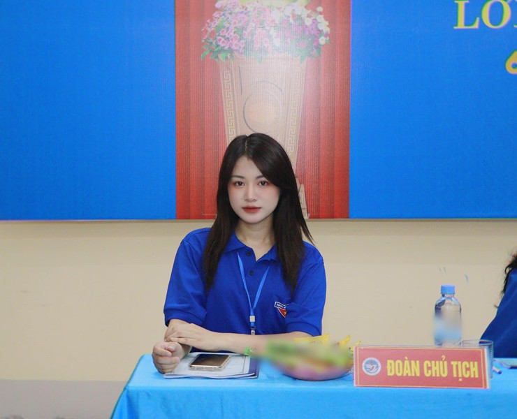nu sinh vien nghe an dep trong veo khien cong dong mang dung ngoi khong yen dspl 2 nu sinh vien nghe an dep trong veo khien cong dong mang dung ngoi khong yen dspl 2